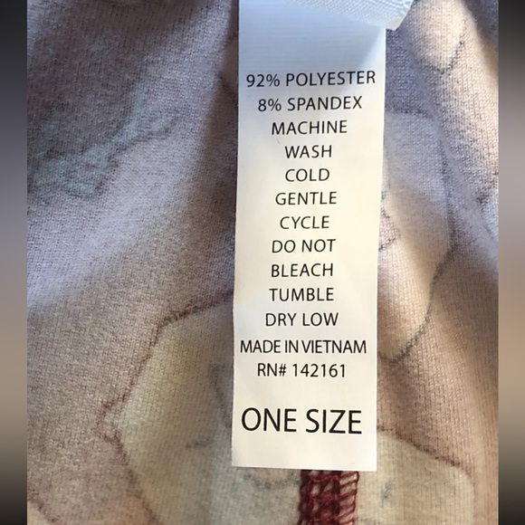 Burgundy Animal Pattern OS LulaRoe leggings - Picture 8 of 10